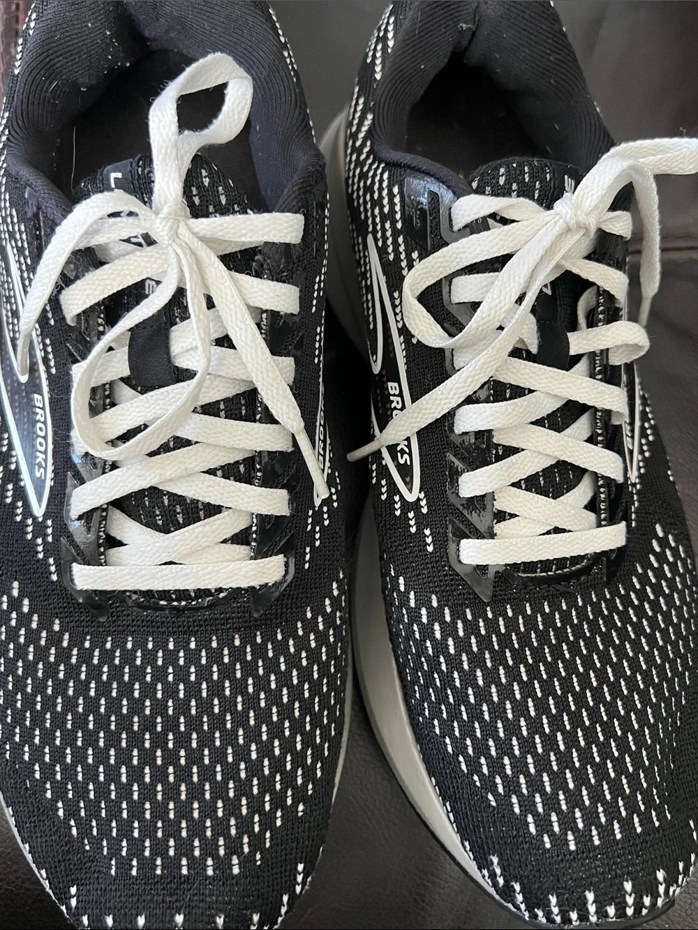 Brooks breathable knit
